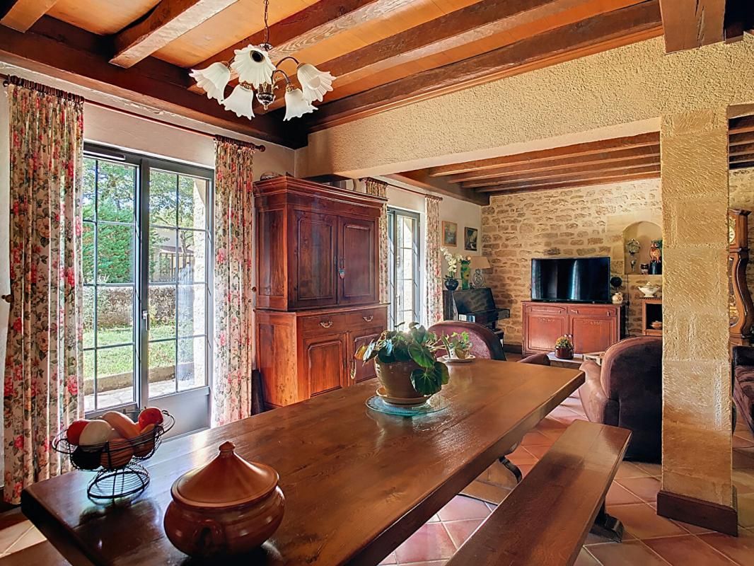 BEYNAC-ET-CAZENAC Charmante maison avec deux chambres et un bureau 3