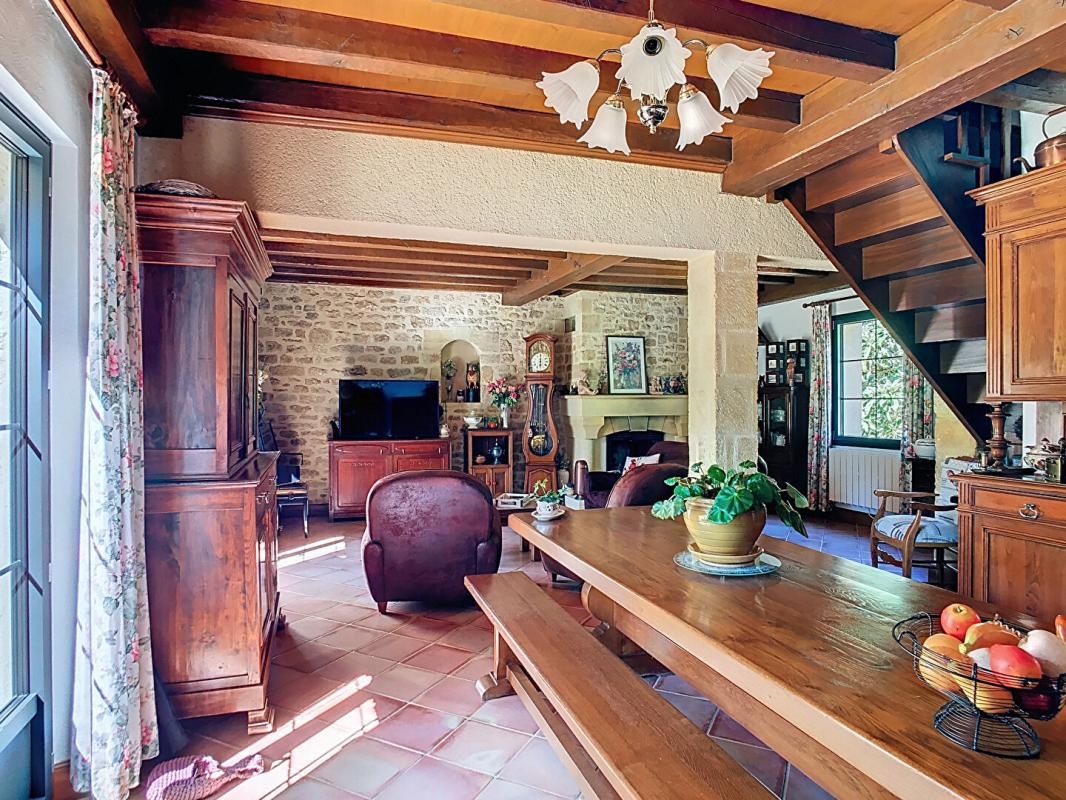 BEYNAC-ET-CAZENAC Charmante maison avec deux chambres et un bureau 4