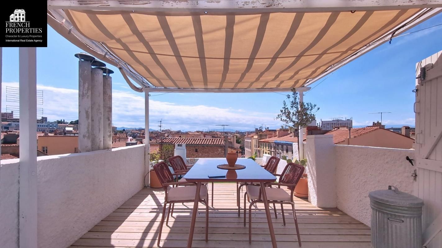 Triplex atypique  avec terrasse  .Hyper centre ville de Perpignan