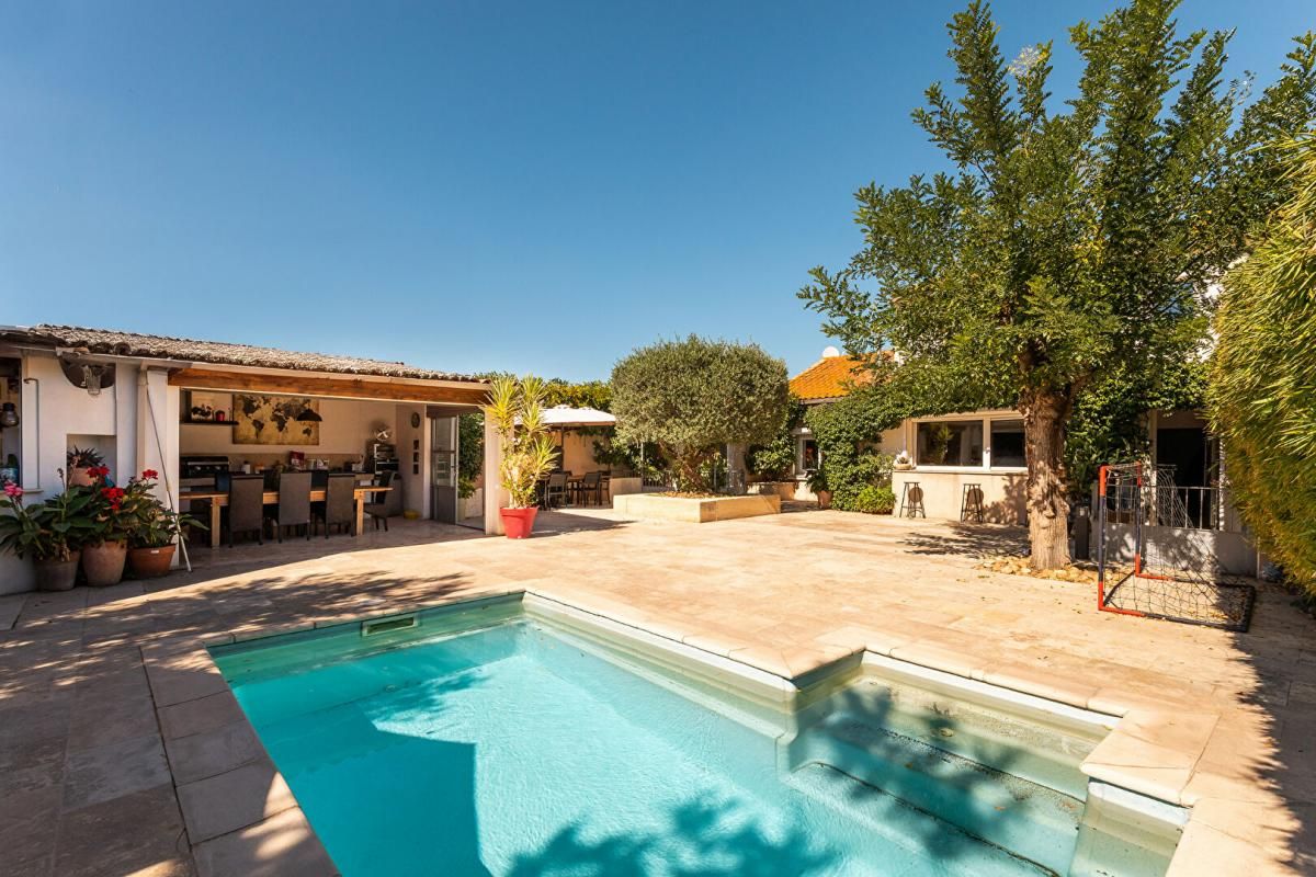 PéZENAS Très belle villa avec piscine 1