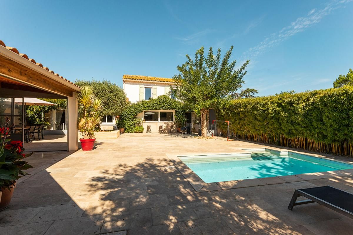 PéZENAS Très belle villa avec piscine 2