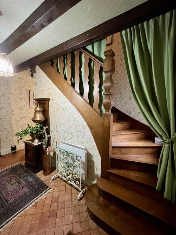 NOTRE-DAME-DE-SANILHAC Maison périgourdine Sanilhac 177 m2 sur sous-sol 3