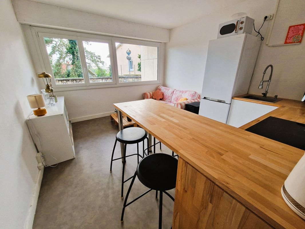 Appartement Poitiers 2 pièce(s) 35 m2