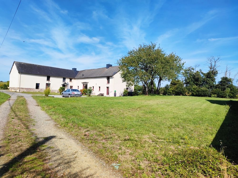LOSCOUET-SUR-MEU Maison Loscouet Sur Meu 7 pièce(s) 190 m2 2