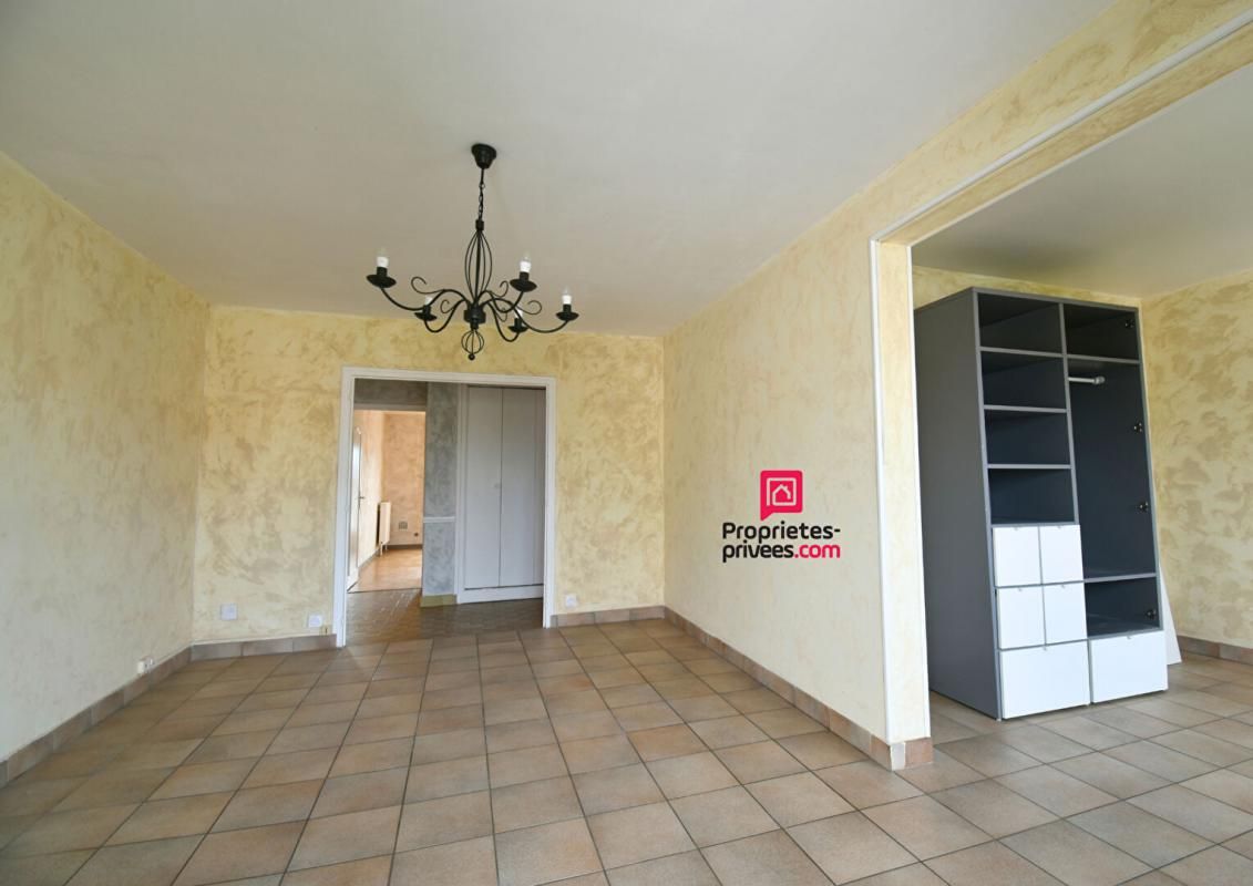 MEYZIEU Appartement  T4 traversant de 83 m2 - Meyzieu 3