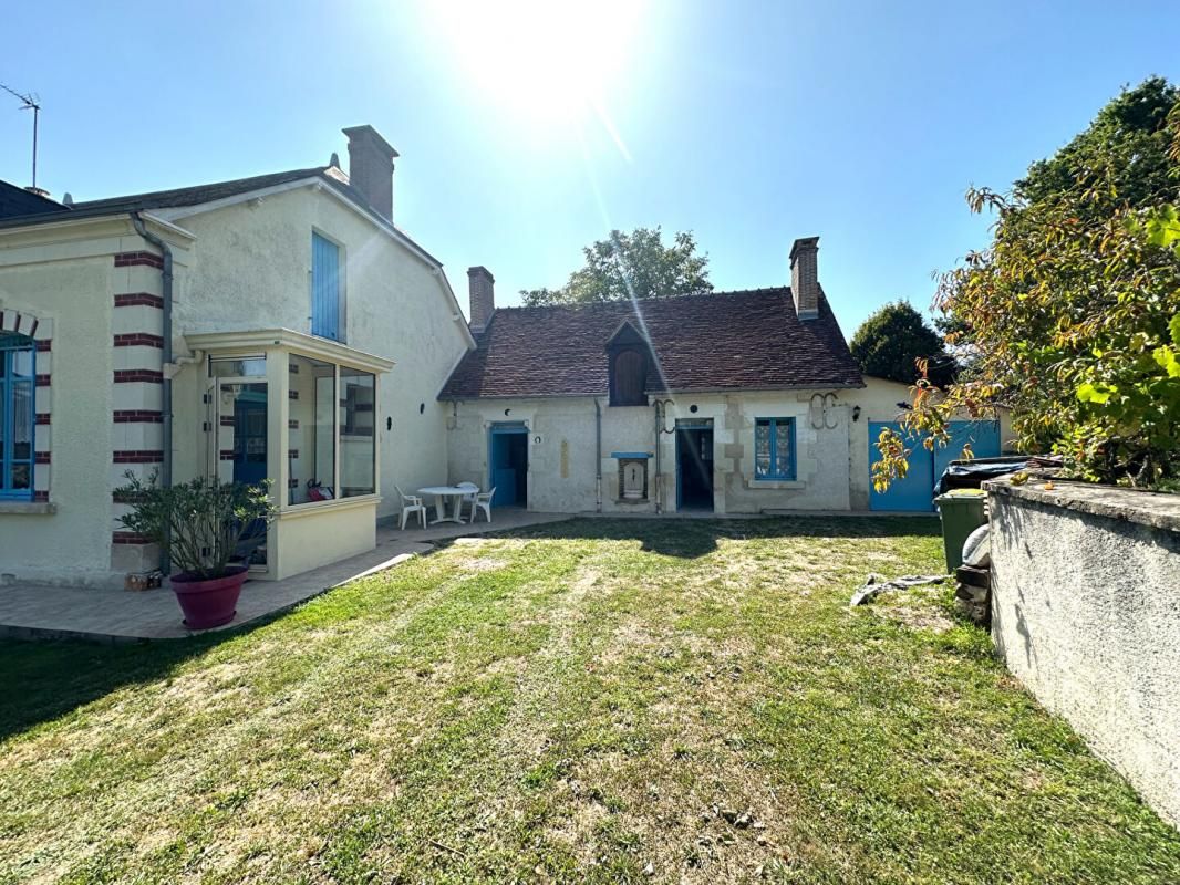VEUIL Charmante maison des années 50 situé à Veuil 2