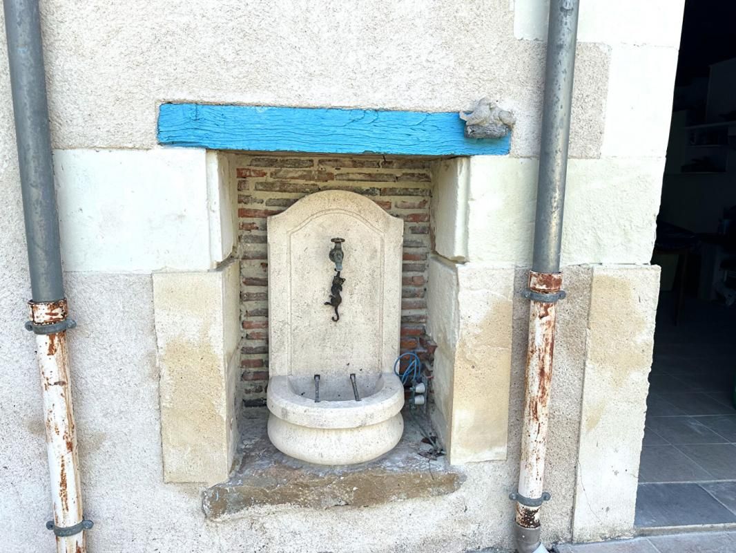 VEUIL Charmante maison des années 50 situé à Veuil 4