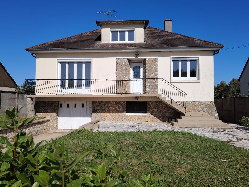 MAISON SUR SOUS SOL sur le secteur de SOURS 109 m2 HAB
