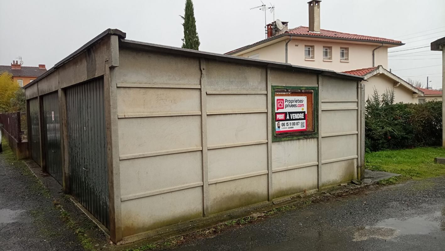ALBI Garages et Terrain constructible 532 m2 3