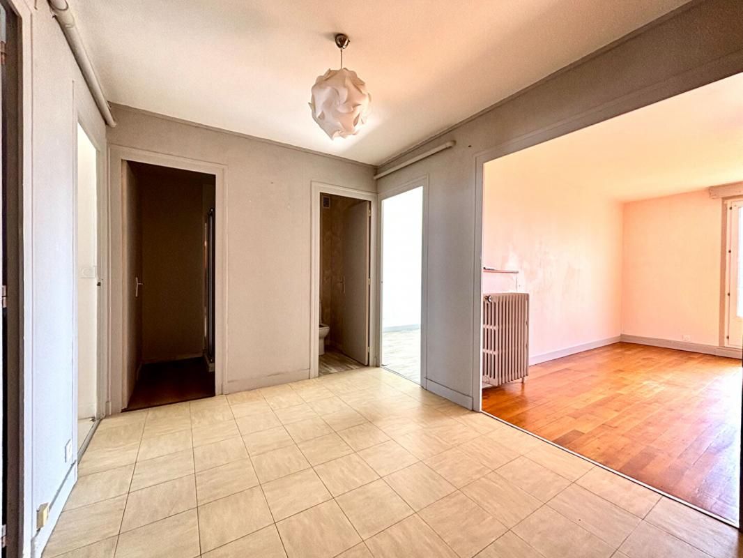 TOURS Appartement Tours 3 pièce(s) 66.41 m2 1