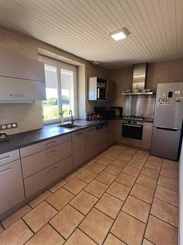 SARRAZAC Maison Sarrazac 4 pièce(s) 85 m2 2