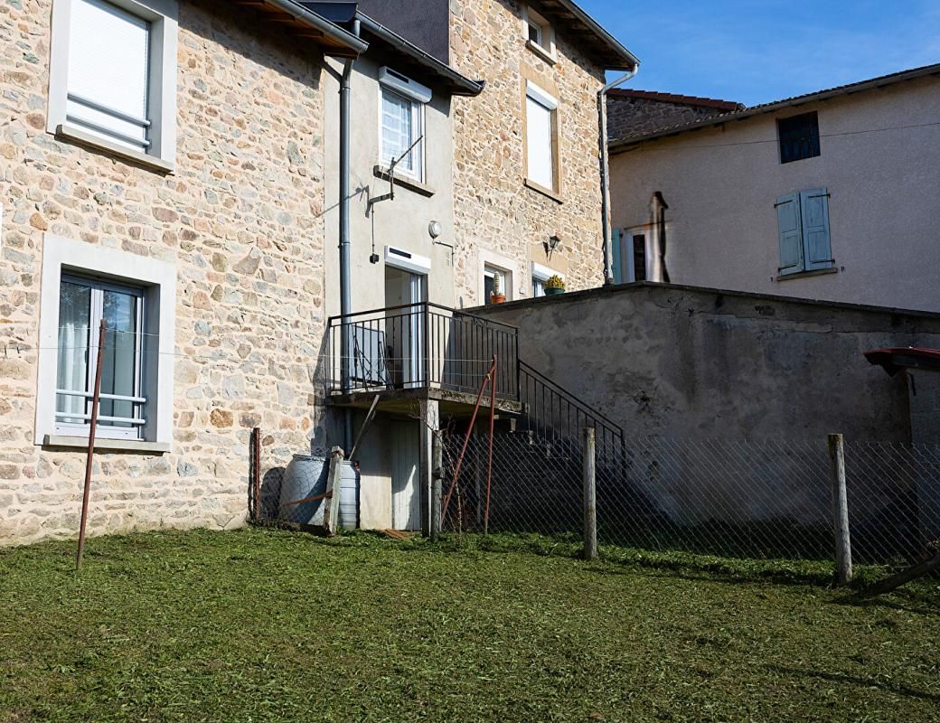 VIOLAY Charmante maison de village avec jardin 2