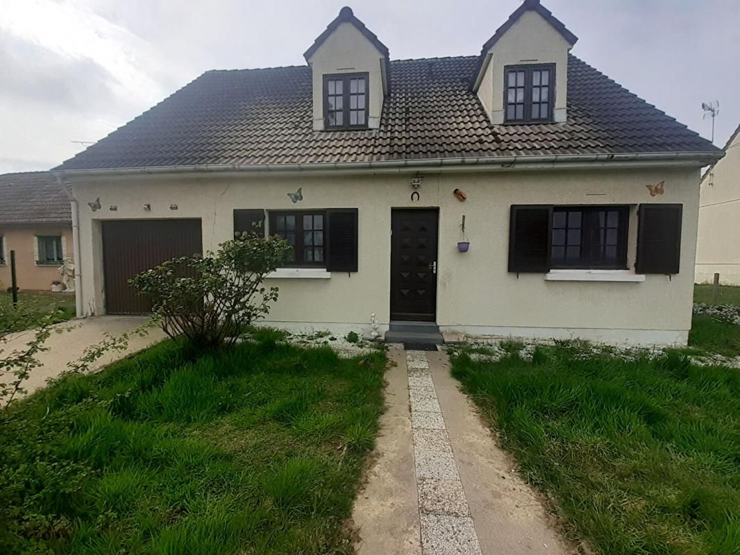 SAINT-GERMER-DE-FLY Maison Saint Germer De Fly 4 chambres 118 m2 1