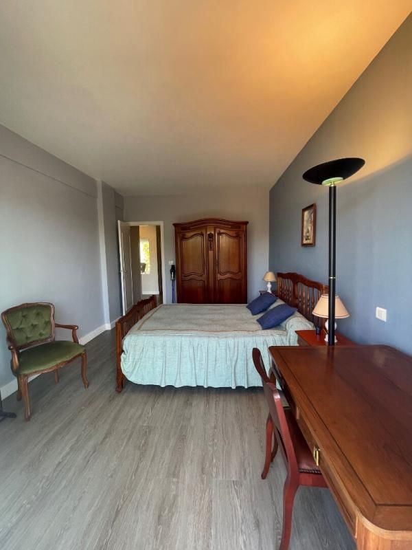 ARCACHON Bel appartement spacieux et lumineux de 70 m2 avec balcon et parking privé 4