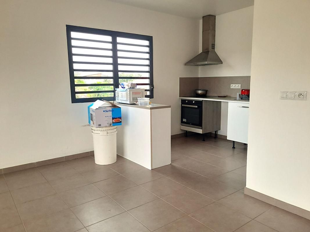 CAYENNE MONTABO Appartement 2 pièce(s) 56.24 m2 av.Terrasse 2