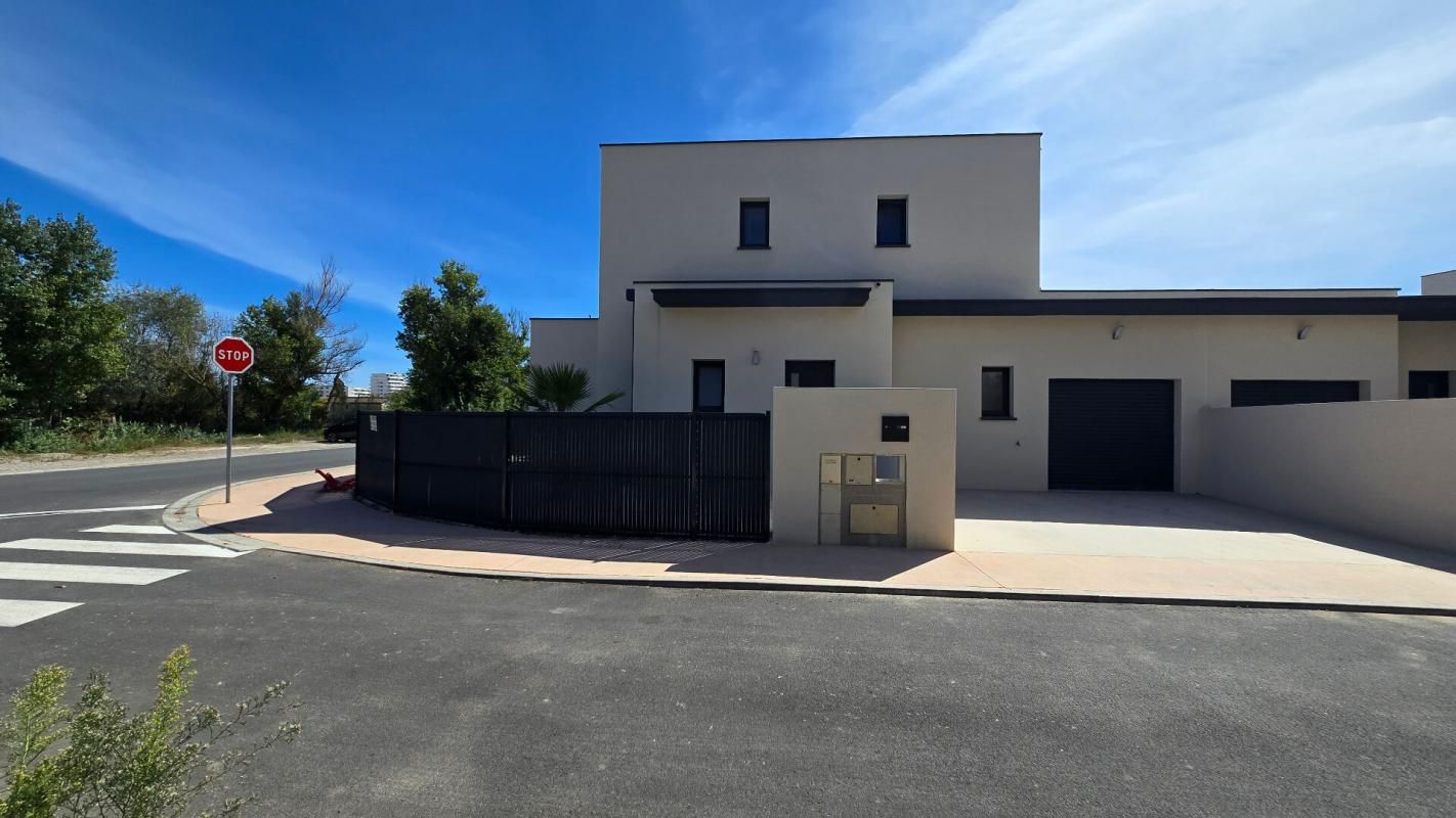 SERIGNAN Villa Serignan T4 109 m2 A 500 METRES DE LA MER 1