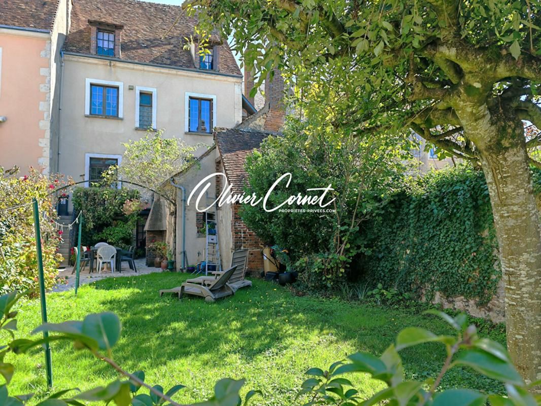 NOGENT-LE-ROTROU Maison Nogent Le Rotrou 7 pièces 186 m2 1