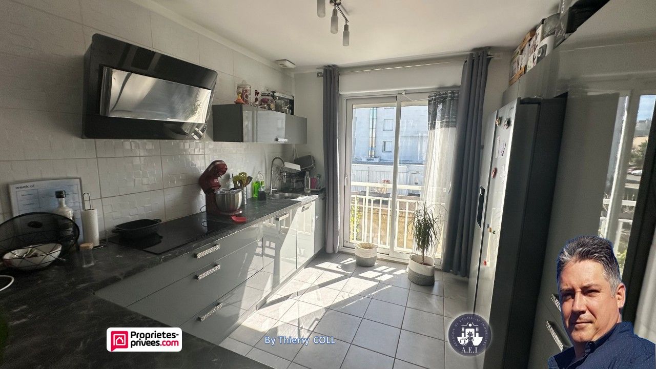 VAULX-EN-VELIN Maison Vaulx En Velin 5 pièce(s) 92 m2 2