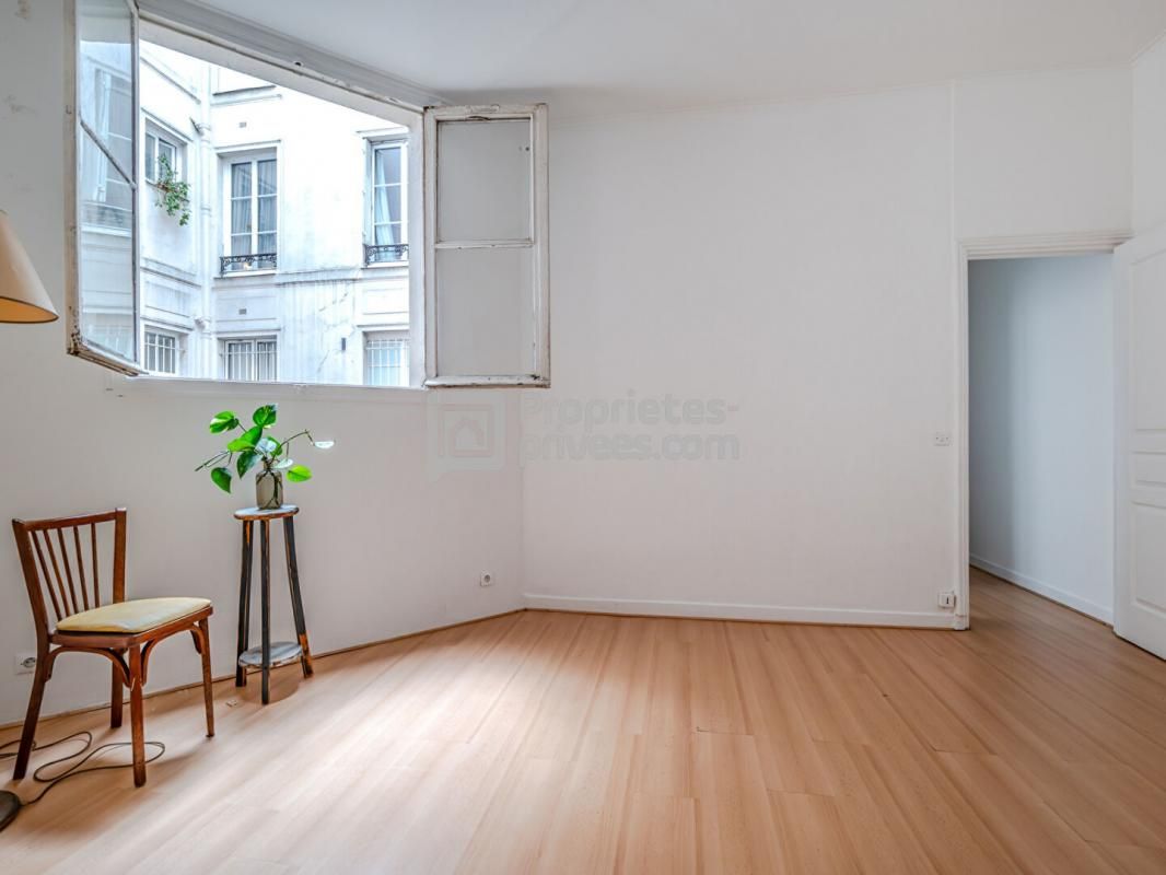 PARIS-6E-ARRONDISSEMENT ADRESSE EXCEPTIONELLE Studio Paris 6ème arrondissement 31 m2 4