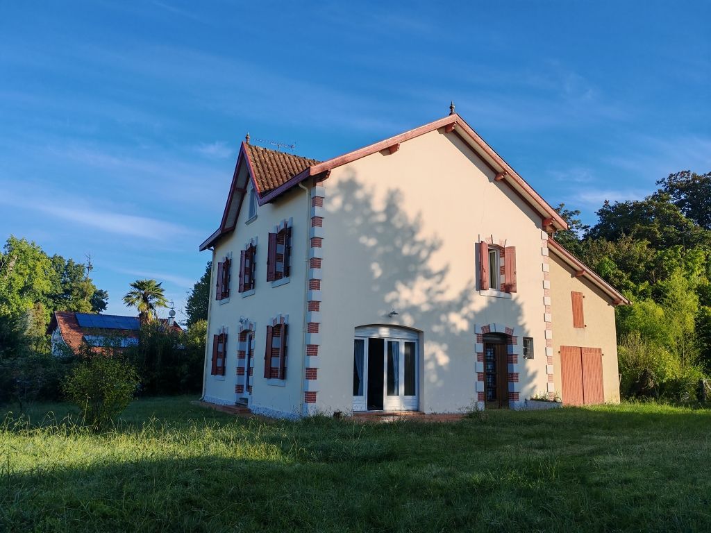 PONTONX-SUR-L'ADOUR Maison proche Pontonx Sur L Adour 5 pièce(s) 153 m2 1