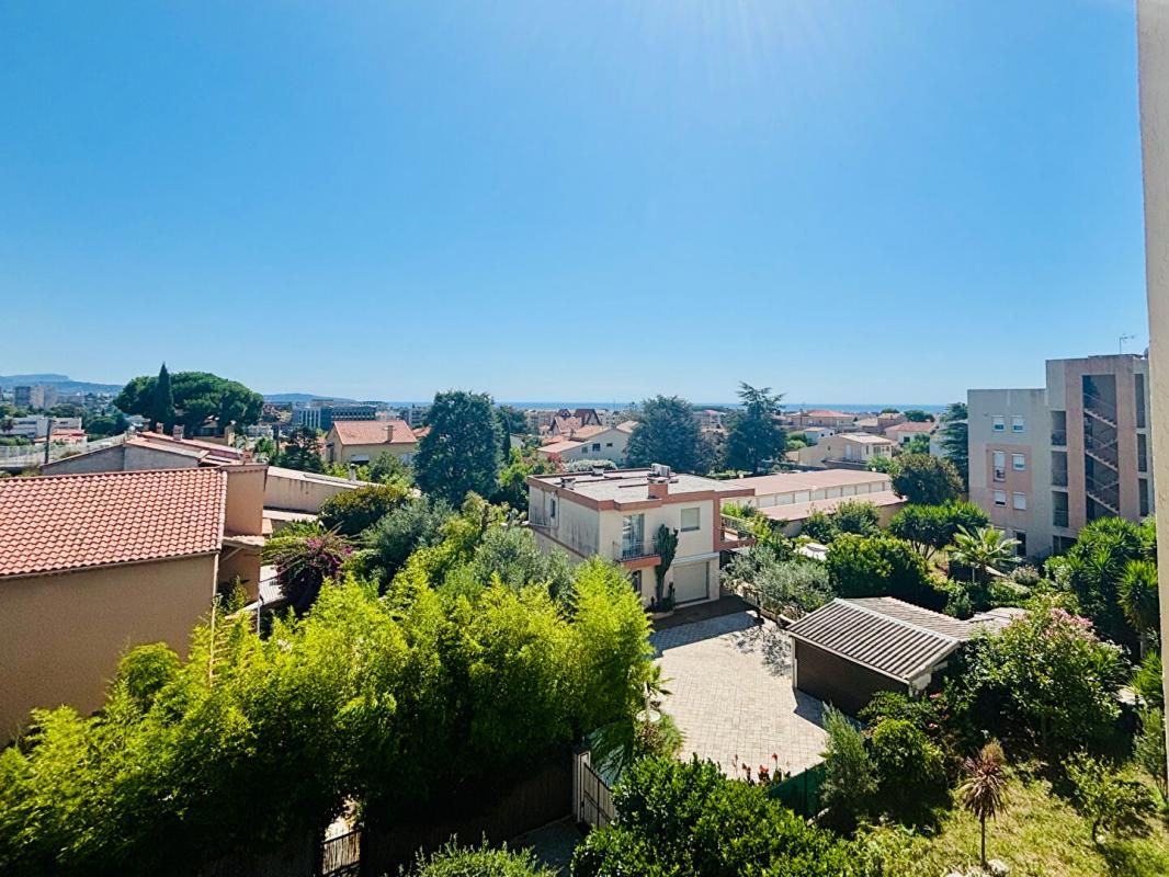 Appartement studio Saint Laurent Du Var 30m2, loggia + cave