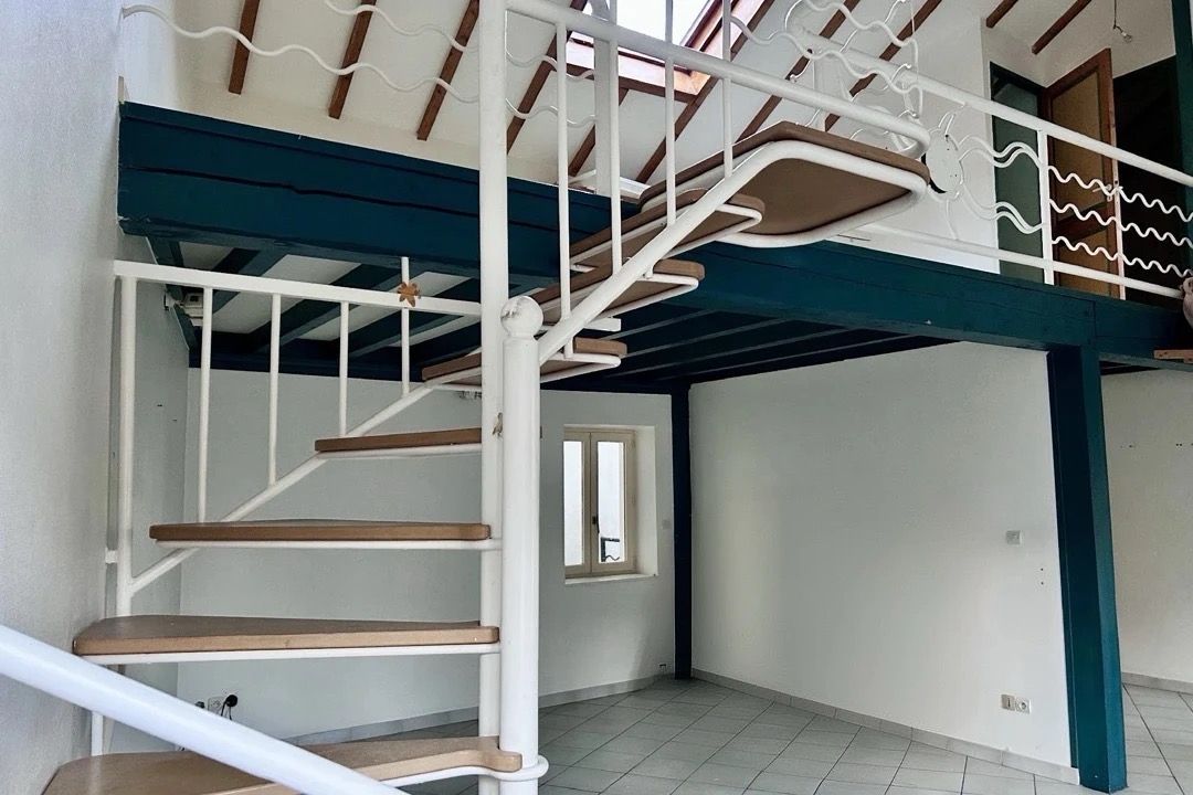 BESSENAY Appartement 3 pièce(s) 87 m2 1