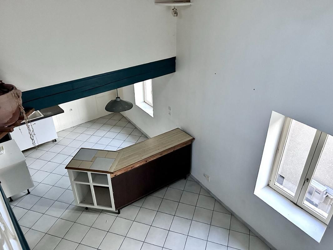 BESSENAY Appartement 3 pièce(s) 87 m2 4
