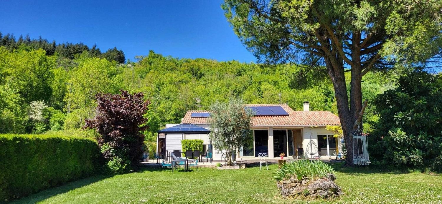 SAINT-HILAIRE-DE-LUSIGNAN Maison T7 de 208 m² - Porte d'Agen 1
