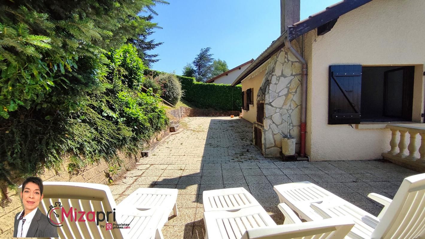 THIZY THIZY-LES-BOURGS (69240) Maison individuelle, 4 chambres, garages et terrain1000m² 4