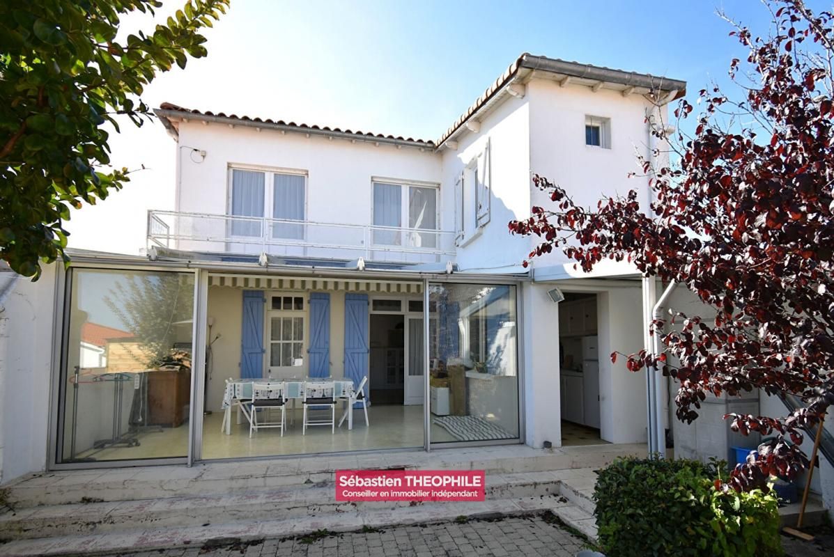 SAINT-GILLES-CROIX-DE-VIE Maison proche commerces et océan 1