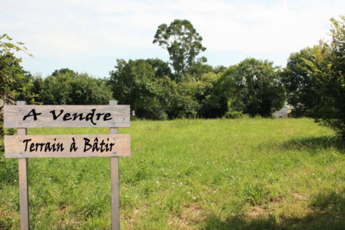BEYCHAC-ET-CAILLAU TERRAIN À BÂTIR 1 547 m² Construisez jusqu'à 150 m² ? RARE sur le secteur ! 1