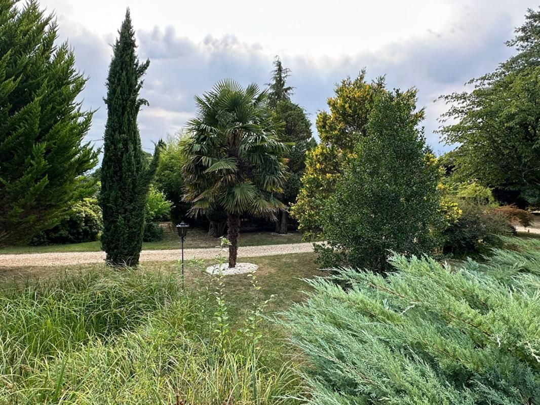REMALARD Pavillon avec parc arboré unique à Remalard en Perche 5 pièce(s) 100 m2 3