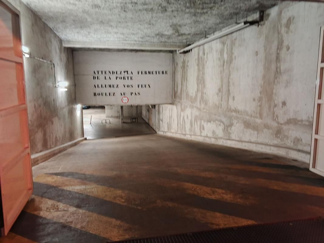 VILLENEUVE-LA-GARENNE Duplex 124 m², 5 pièces, cuisine équipée, lumineux avec terrasses et parkings - Villeneuve-la-Garenne (92390) 4