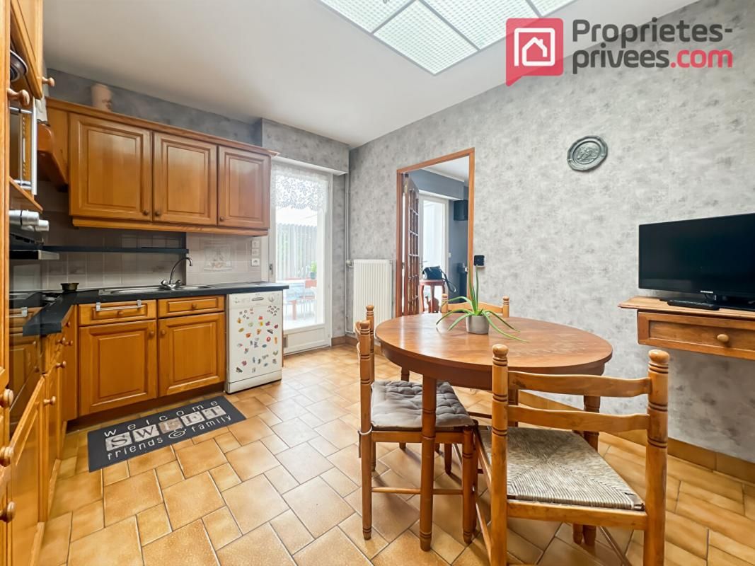 LA CHAPELLE-D'ARMENTIERES Maison 4