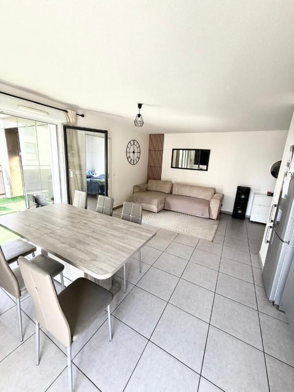 LYON-9E-ARRONDISSEMENT Appartement  terasse 4 pièce(s) 70 m2 2