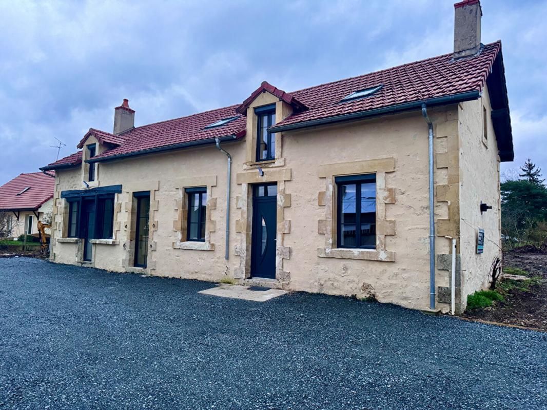 CHALLUY LONGERE Challuy 6 pièce(s) 150 m2 2
