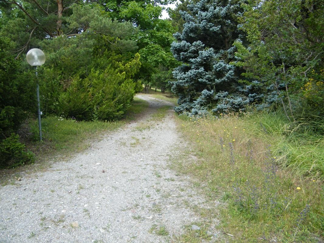 CHATEAUROUX-LES-ALPES Propriété de loisirs Chateauroux Les Alpes 2557 m2 4