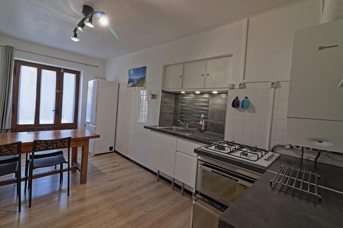 PRINGY Appartement T3 46.34 m² + combles 60 m² environ 4