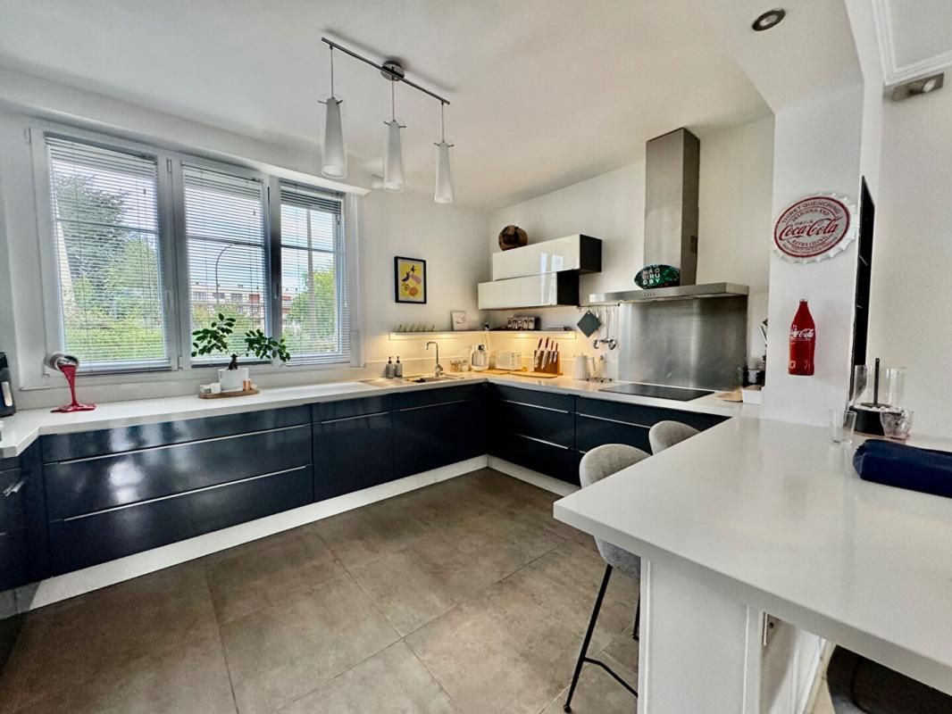AMIENS MAISON DE 125m2, 4 chambres , garage et jardin  Quartier Amiens SUD 2