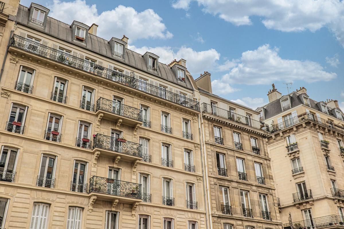 PARIS-18E-ARRONDISSEMENT Appartement 2 pièces 1