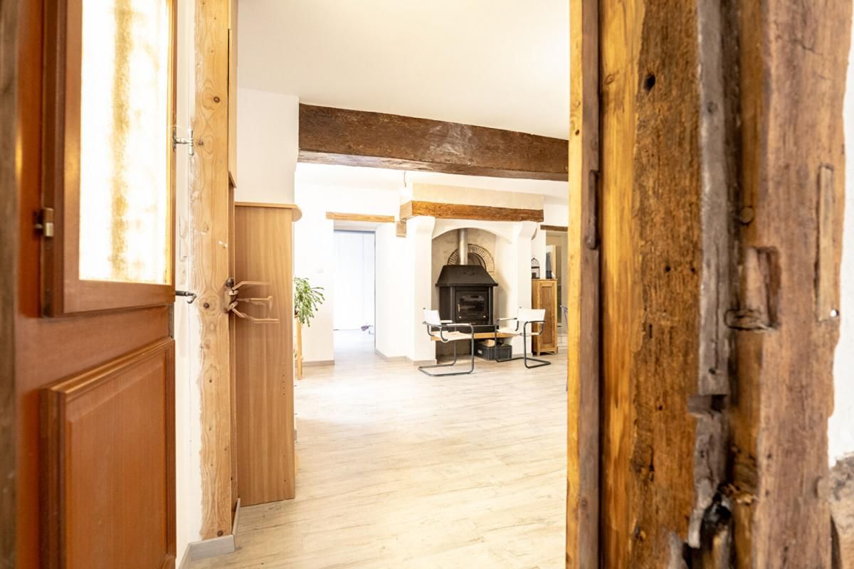 SOUDAY LIEUX UNIQUES ® PROPRIÉTÉS PRIVÉES PROPOSE MAISON DE CAMPAGNE DE 144 M² SUR UN TERRAIN DE 3980 M² ET SITUEE A SAINT-AVIT 4