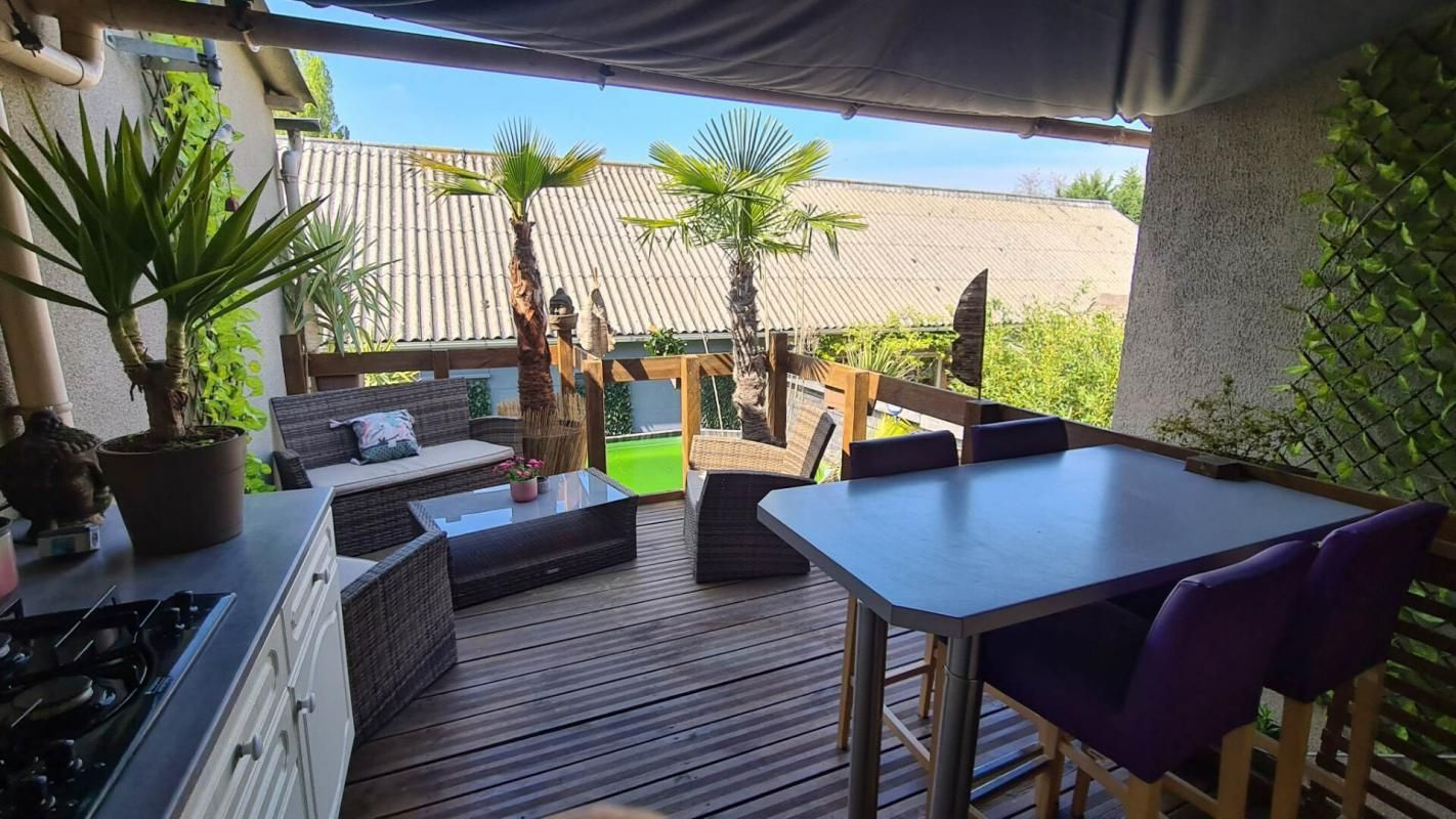 GENNES Maison Gennes Val De Loire 8 pièce(s) 170 m2 1