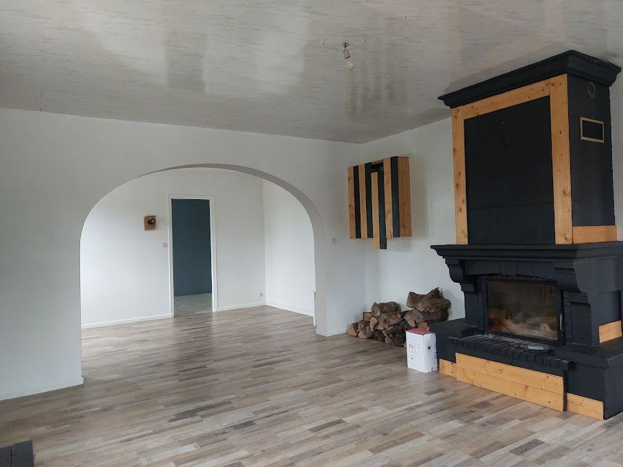 GENNES Maison Gennes Val De Loire 8 pièce(s) 170 m2 4