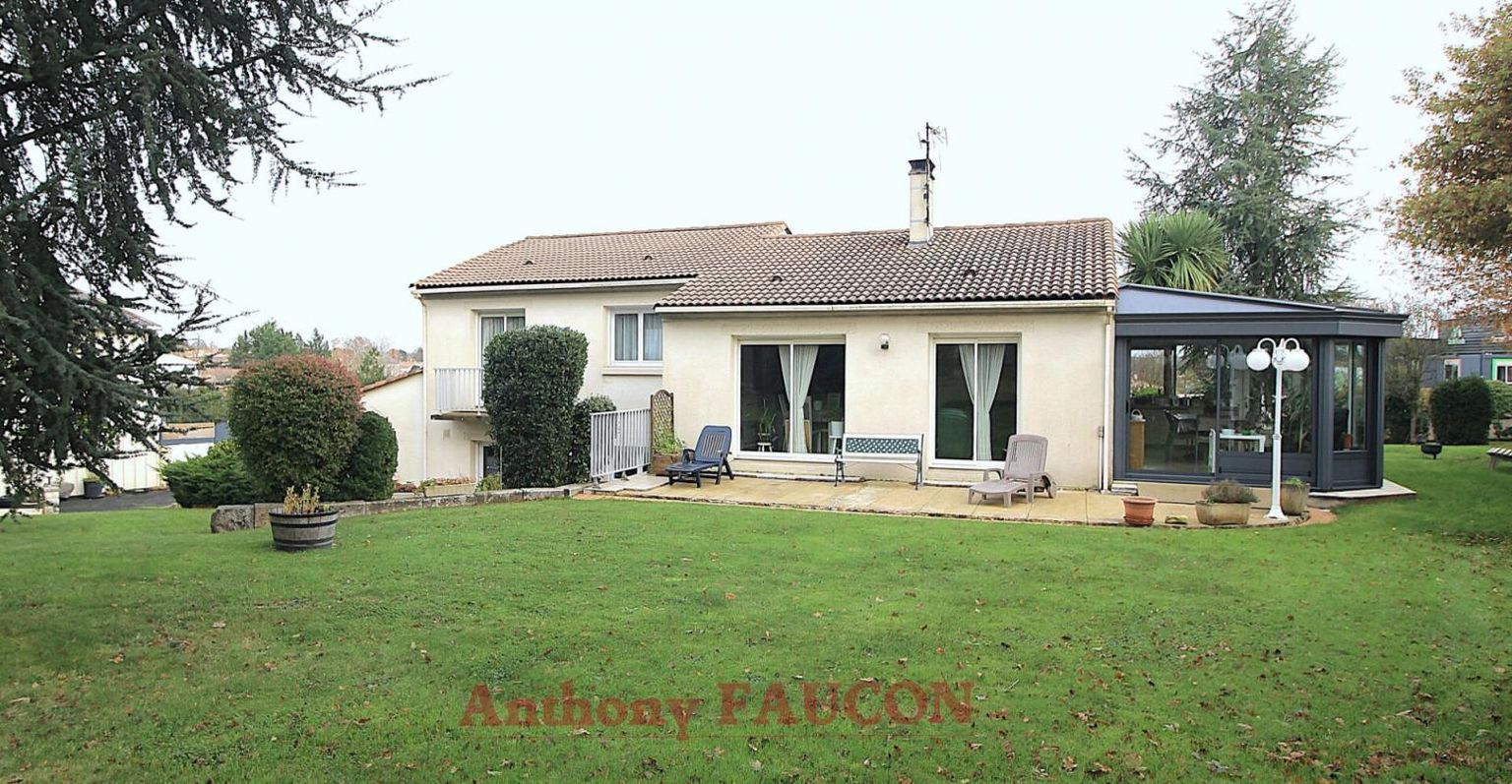 SAINT-FLORENT-DES-BOIS Maison Rives De L Yon 5 pièce(s) 129 m2 1