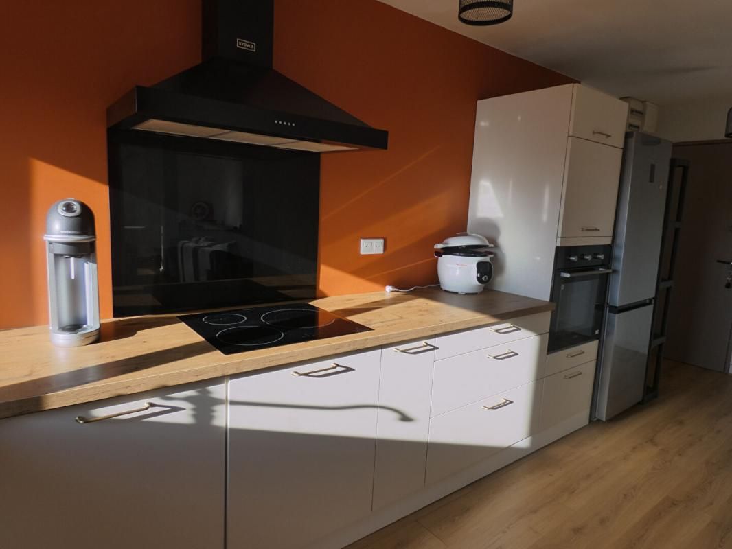 CHALON-SUR-SAONE Appartement Chalon Sur Saone 3 pièce(s) 72.60 m2 2