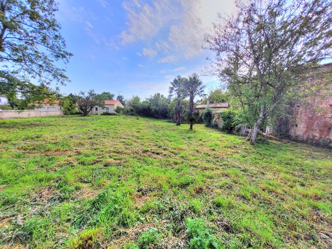 SAINTE-OUENNE Terrain Sainte Ouenne 964 m2 1
