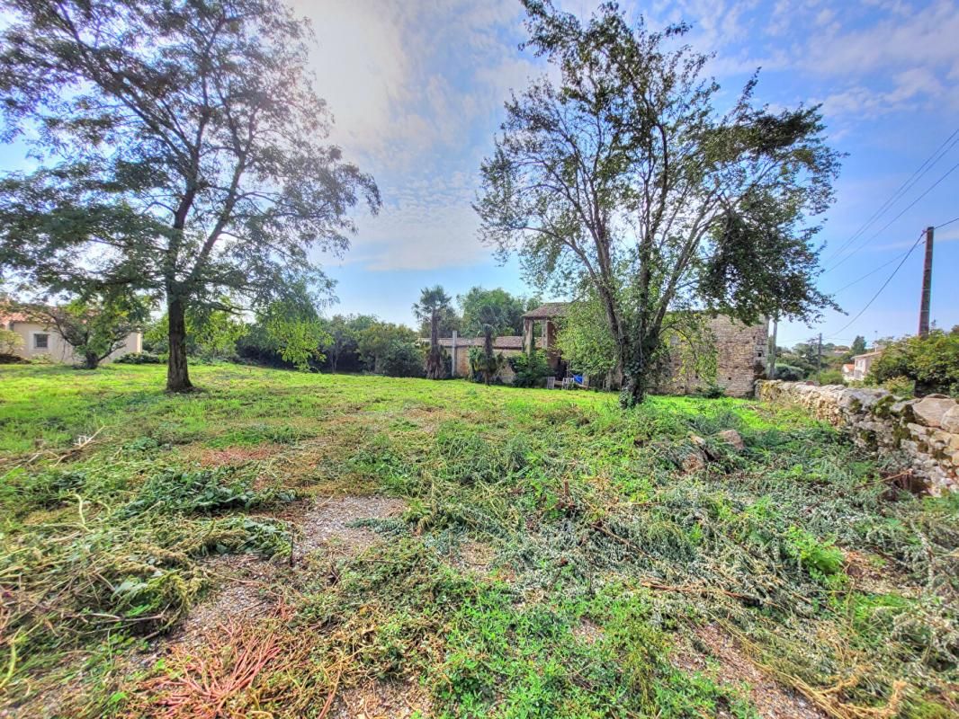 SAINTE-OUENNE Terrain Sainte Ouenne 964 m2 2