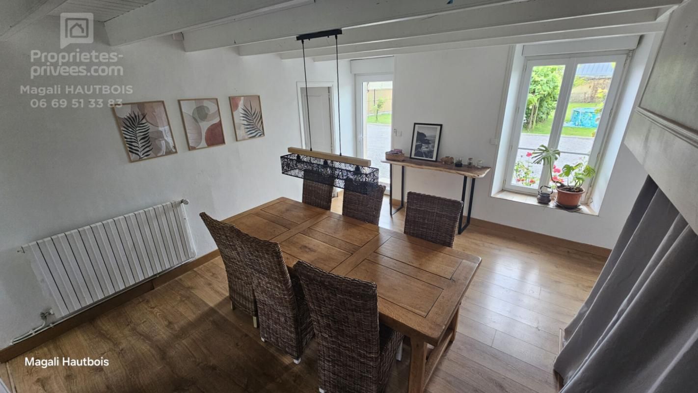 GRANVILLE Maison en pierre charme authentique de 175 m2 4
