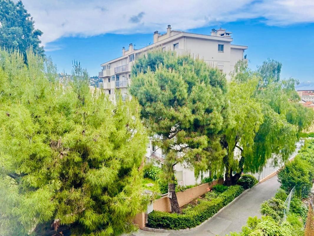 NICE Appartement Nice 2 pièces 50 m2 vue dégagée 2