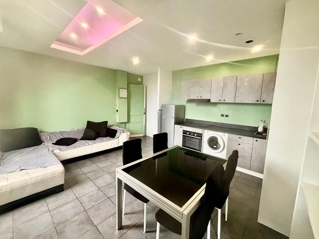 NICE Appartement Nice 2 pièces 50 m2 vue dégagée 4